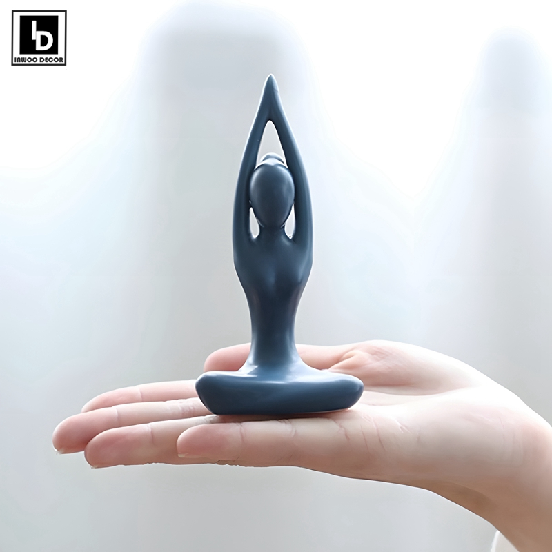 女性のための抽象的なヨガの装飾品,セラミックのオーナメント, - Home Gym Zen のレビューと価格